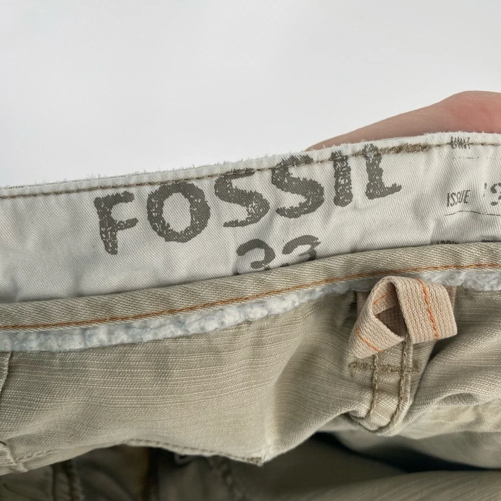 Fossil Tan Relaxed Fit Shorts Size 33